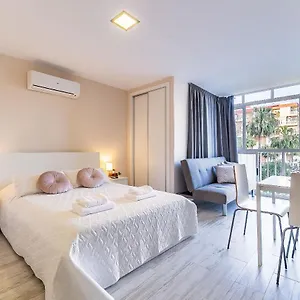 Apartamento Sun Coast -- Superb With 4 Pools, Gardens&breakfast, Benalmádena